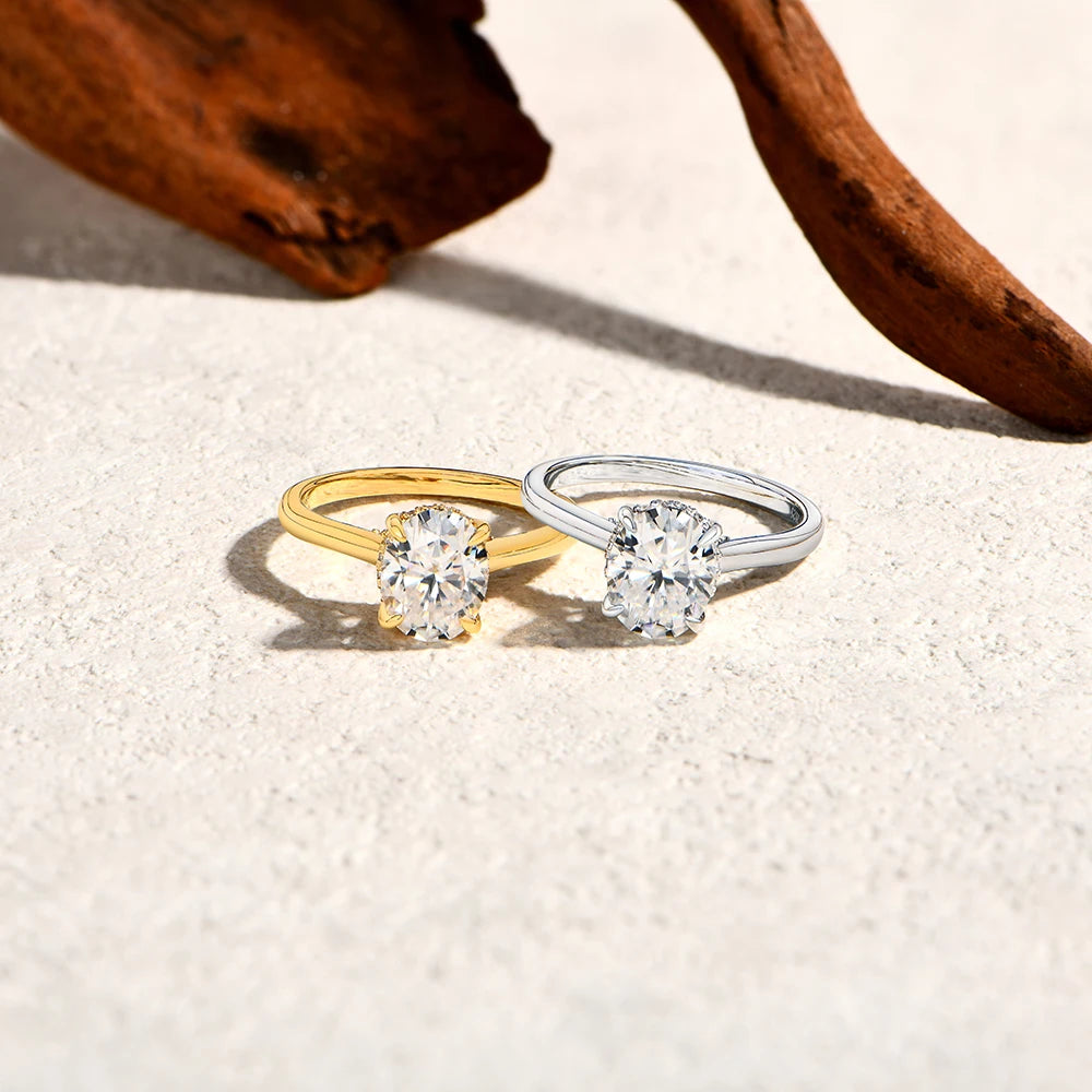 Oval Cut 2CT D VVS1 Moissanite Ring