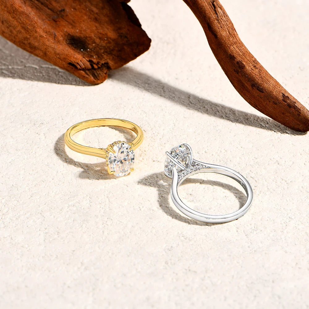 Oval Cut 2CT D VVS1 Moissanite Ring